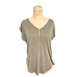 Soft Olive Green V-Neck Gold Half Zip Short Sleeve Top Earthy Gorpcore Womens S